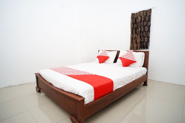 OYO フラッグシップ 1034 ポンドク ムリア ゲスト ハウス シャリア