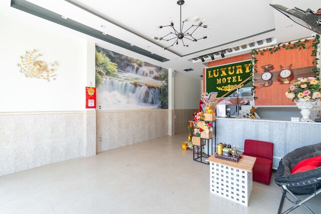 OYO 238 ラグジュアリー モーテル