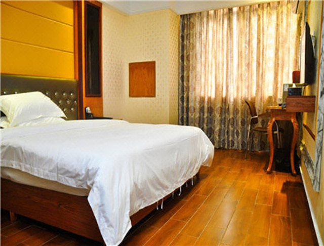 イーミー ホテル シーチャン メトロ ステーション ブランチ (逸米酒店 (広州西場地鉄站店))