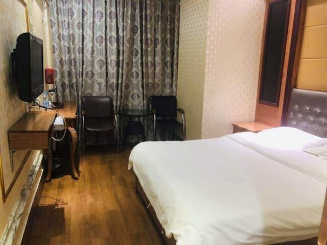 イーミー ホテル シーチャン メトロ ステーション ブランチ (逸米酒店 (広州西場地鉄站店))