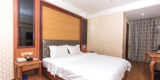 イーミー ホテル シーチャン メトロ ステーション ブランチ (逸米酒店 (広州西場地鉄站店))