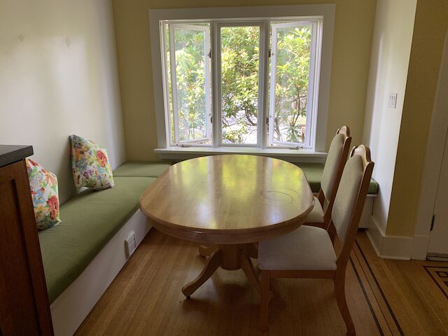 ウェスト ポイント グレイ ゲスト ハウス UBC