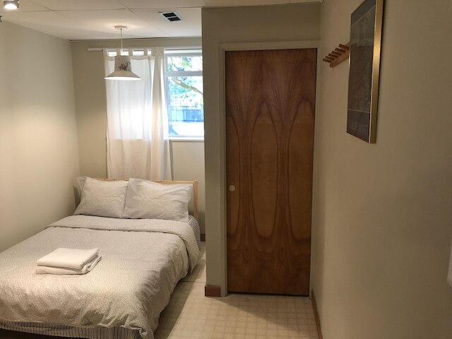 ウェスト ポイント グレイ ゲスト ハウス UBC