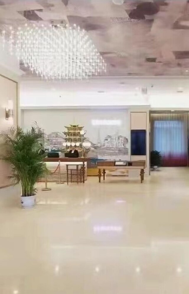 Mercure Wuhan Yangluo