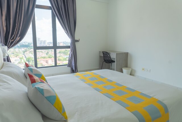 OYO ホーム 987 プレミアム、ベッドルーム 1 室、1 テブラウ、レジデンシズ