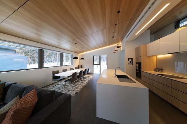 エミネンス by ザ・ハクバ・コレクション