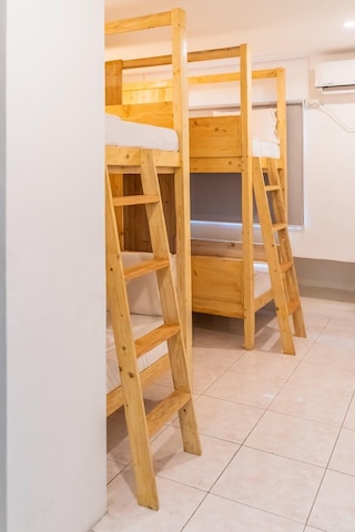 オラ ホステル マニラ