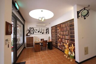 リトル ピアニスト ホステル (小小鋼琴家民宿)