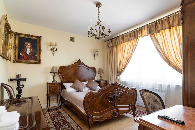 アット ザ ファウンテン アパートメンツ