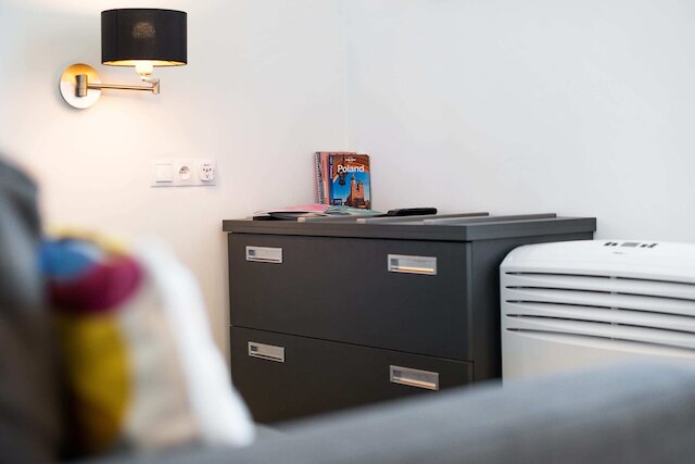 アット ザ ファウンテン アパートメンツ