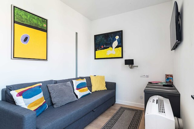 アット ザ ファウンテン アパートメンツ