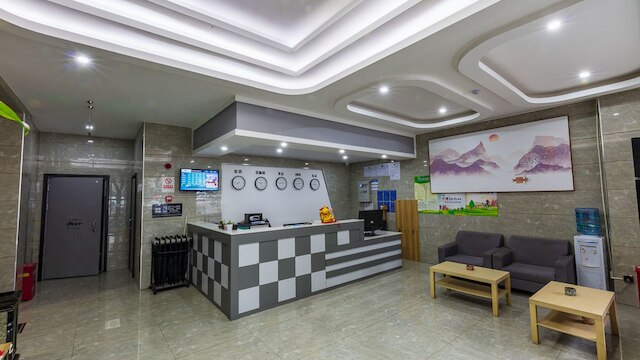 スチャ ホテル チェンデュ ホンハイルー ステーション (索性酒店成都紅牌樓地鐵站店)