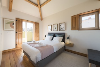 カードーサス パレス アパートメント