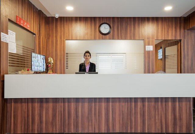 OYO 28637 ゴクル グランド