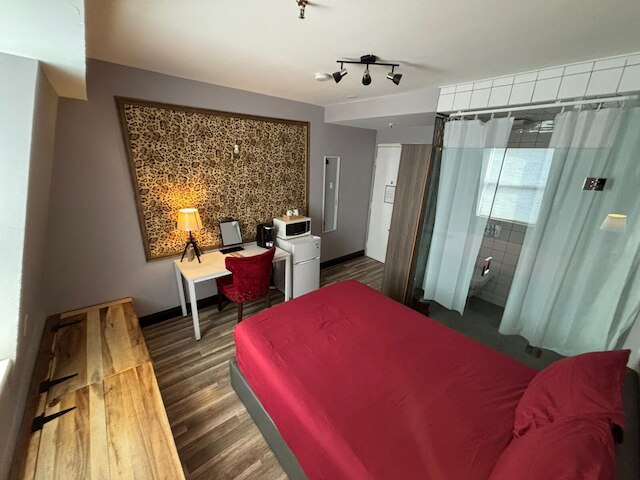 クイーン ネスト オテル