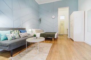 15 ベン イェフダ スタジオズ