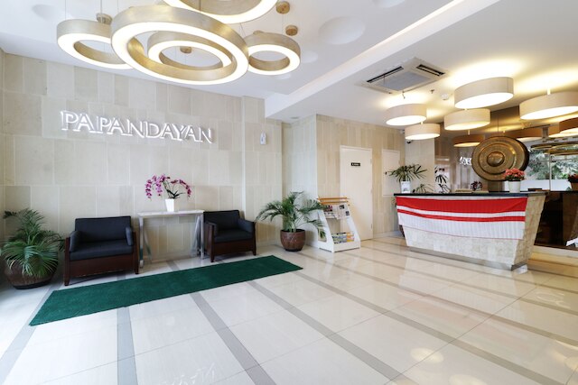 テン イレブン リビング ポイント