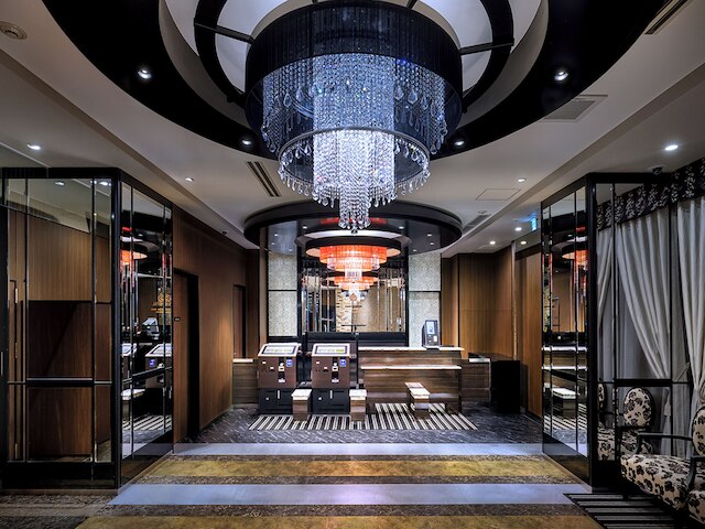 アパホテル〈埼玉東松山駅前〉