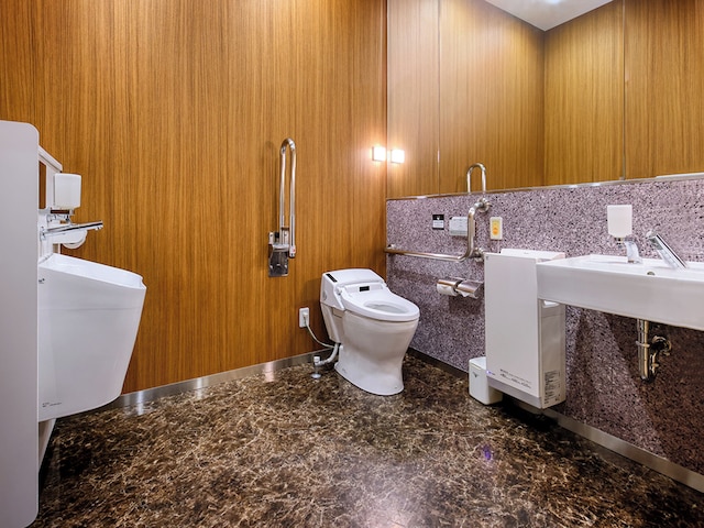 アパホテル〈埼玉東松山駅前〉