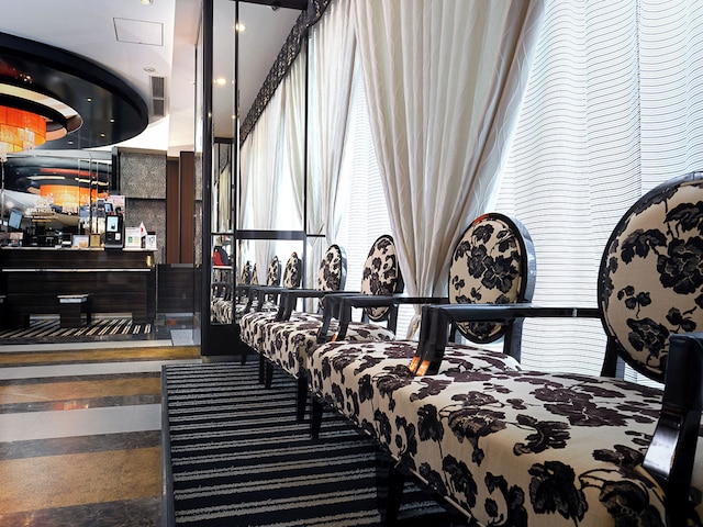 アパホテル〈埼玉東松山駅前〉