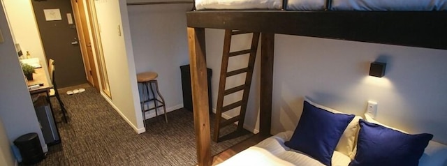 N.33 Hakata Sta. East