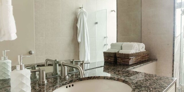 ファースト クラス アパートメント、Mr.W