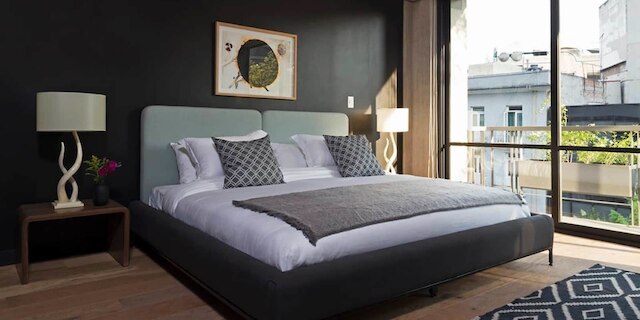 ツァイトガイスト ローマ スタジオ、Mr.W