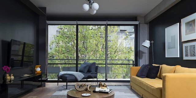 ツァイトガイスト ローマ スタジオ、Mr.W