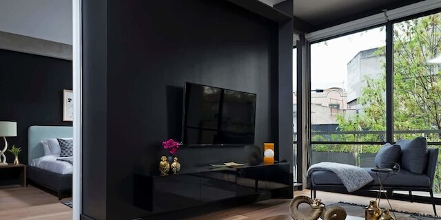 ツァイトガイスト ローマ スタジオ、Mr.W