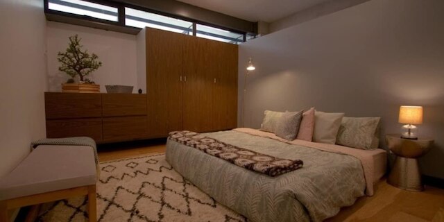 ユニーク ローマ タウン ハウス、Mr.W