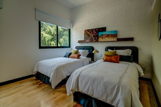 Mxシティ スカイライン ビュー、Mr.W