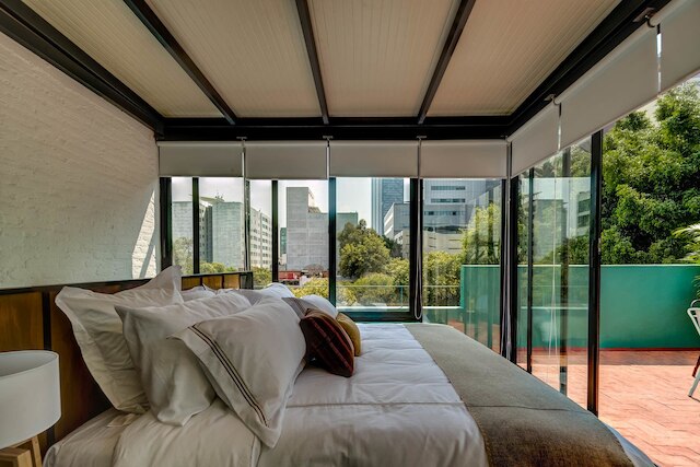 Mxシティ スカイライン ビュー、Mr.W