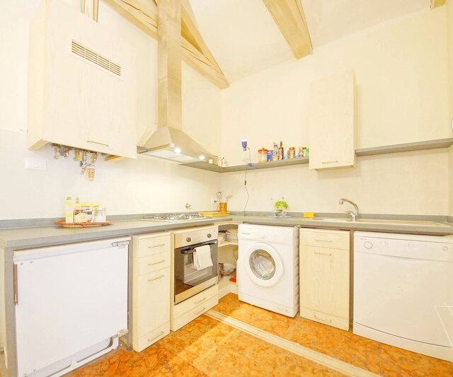 ドルチェヴィータ アパートメンツ N. 181