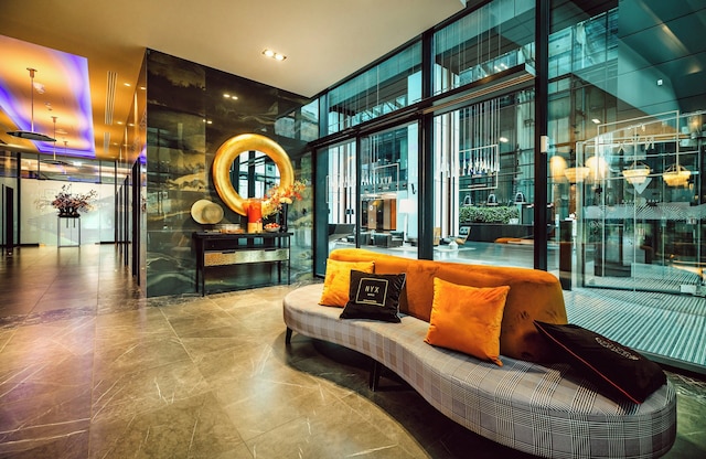 NYX ホテル ワルシャワ、レオナルド ホテルズ