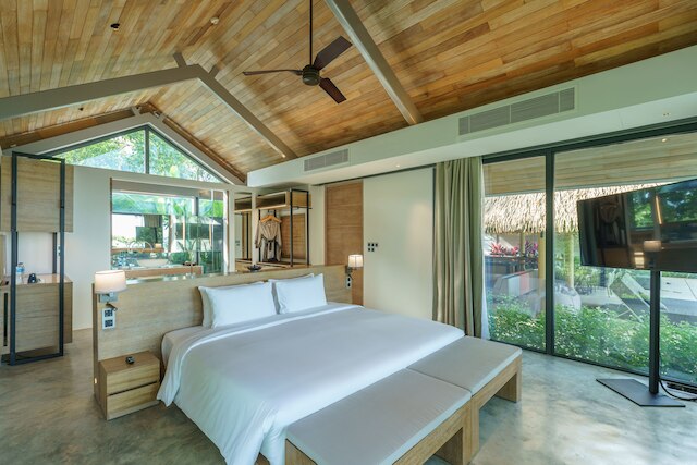 アイランド エスケープ ブラサリ