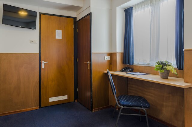 ホテル ヴァン セルダー