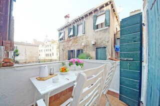 ドルチェヴィータ アパートメンツ N. 408