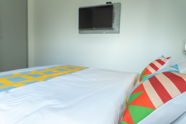 OYO ホーム 43995 プレミアム、ベッドルーム 3 室、1 テブラウ