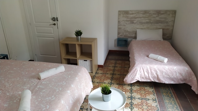 V バルセロナ ホスタル