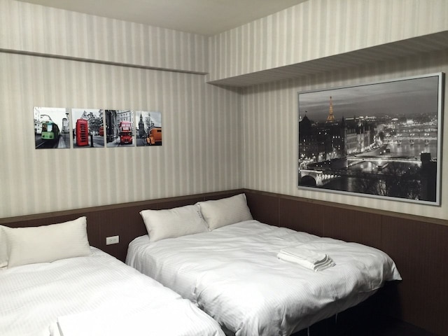 ラブ フェンジャ カラフル ホテル