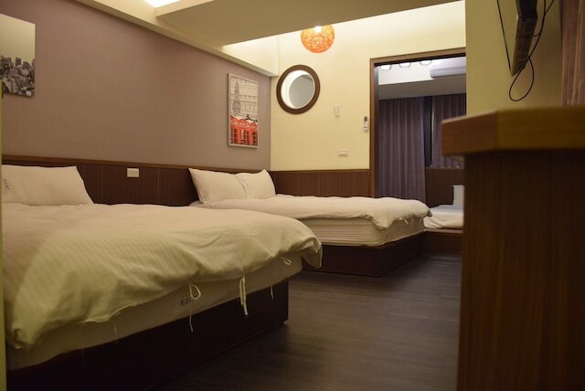 ラブ フェンジャ カラフル ホテル