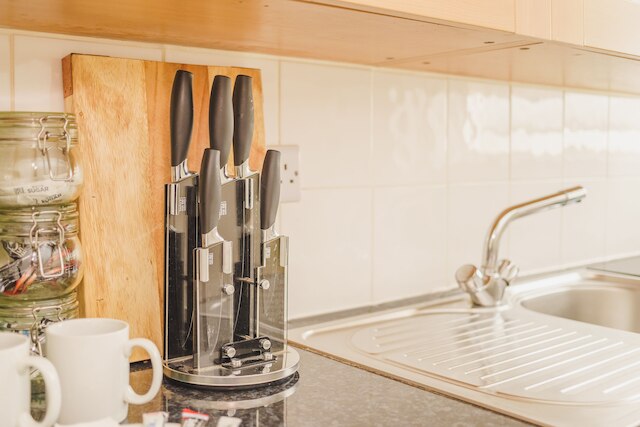 ラージ スタジオ ソーホー& チャーリング クロス ロード