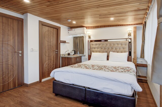 ヴァイオリン ブティック ホテル