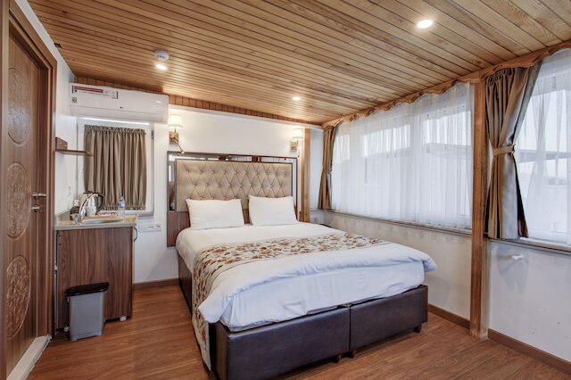 ヴァイオリン ブティック ホテル