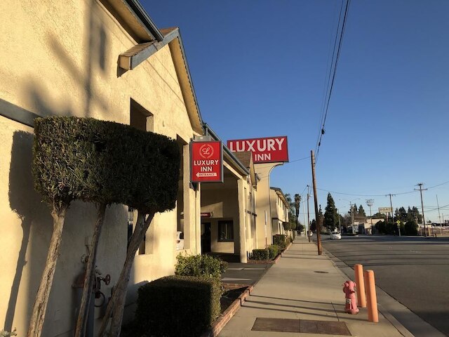 ラグジュアリー イン