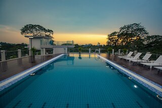 プレステージ レジデンシズ アット ゴールデン バレー