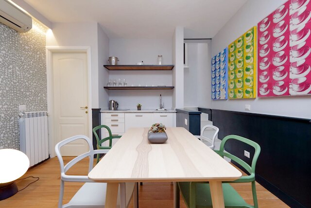 リライス ヴィットリア コローナ