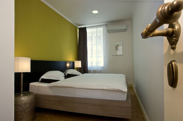 ウ カプラ アパートメンツ