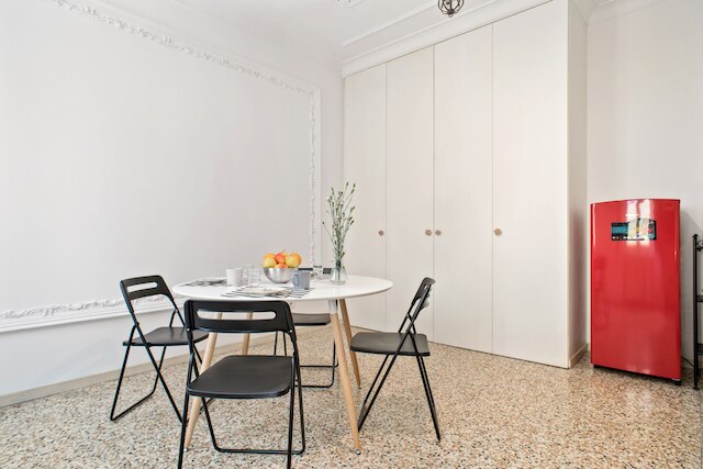 サン ジョバンニ イン モンテ アパートメント