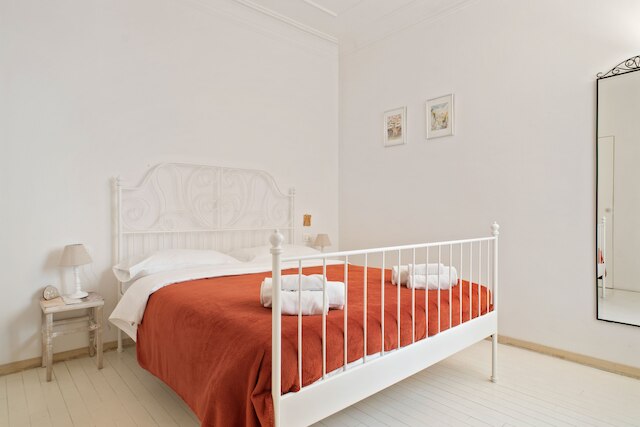 サン ジョバンニ イン モンテ アパートメント